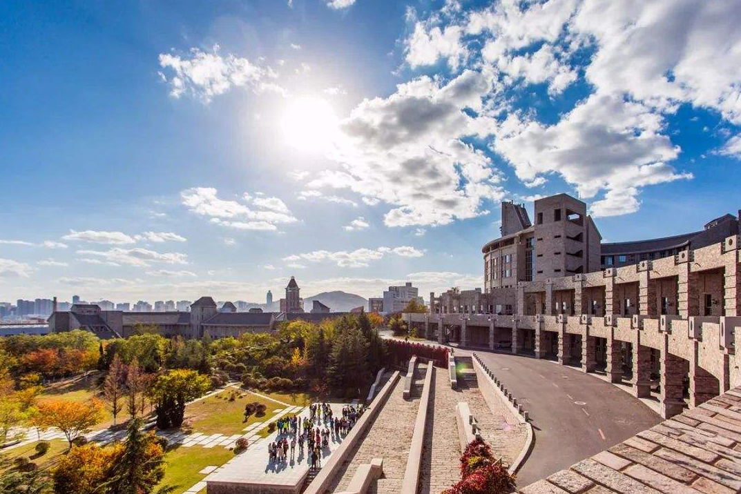 辽宁统招专升本院校大连东软信息学院校内风景4